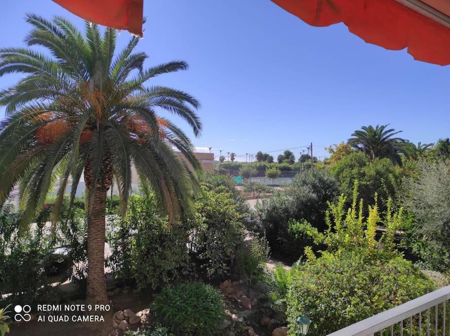 Coqueto Alojamiento Con Banera De Hidromasaje Apartment Tarragona Exterior photo